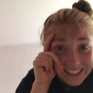 Meet your Posher, Sabrina